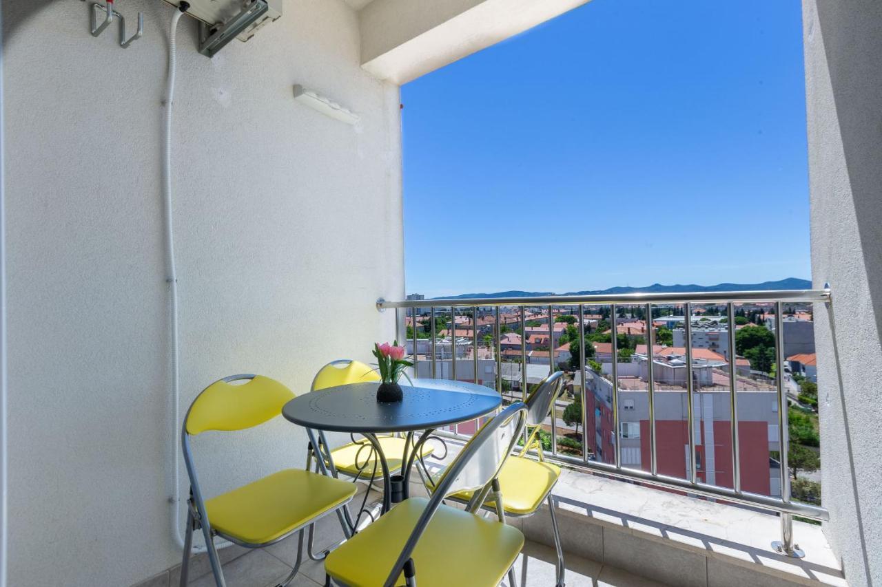 Jadran Apartment With Balcony And Parking Garage Zadar Buitenkant foto